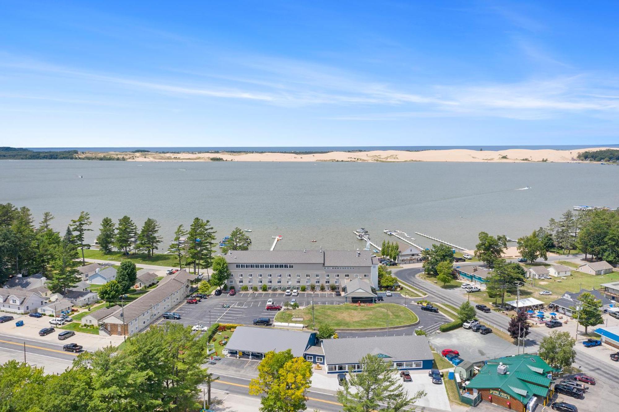 Dunes Waterfront Resort ミアーズ エクステリア 写真