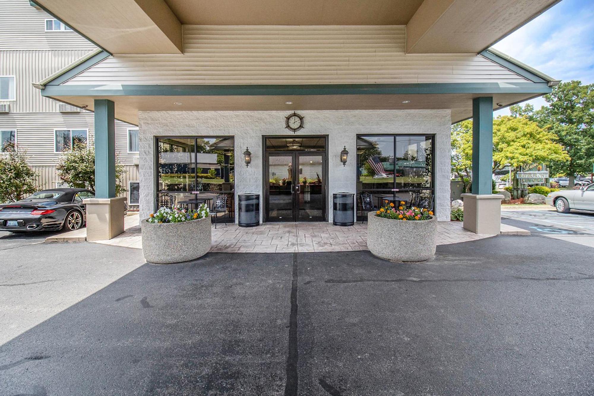 Dunes Waterfront Resort ミアーズ エクステリア 写真